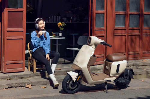 娛樂城：小牛電動發佈B2衚椒白全新配色，兩輪電自市場掀起精致複古風潮